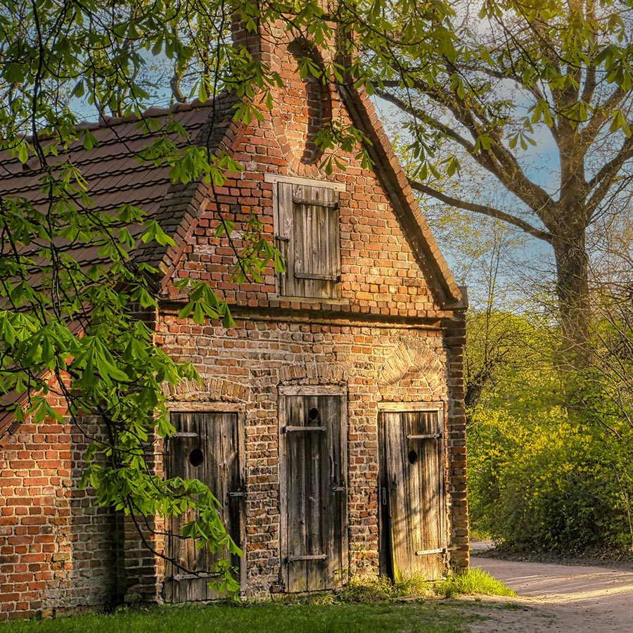 Pfaueninsel, Wirtschaftsgebäude der Meierei