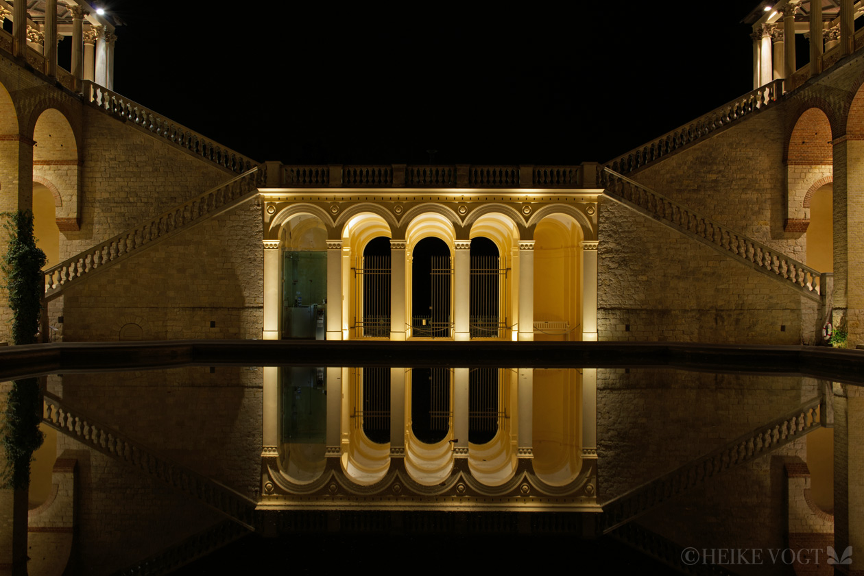 Schloss Belvedere während der Mondnacht