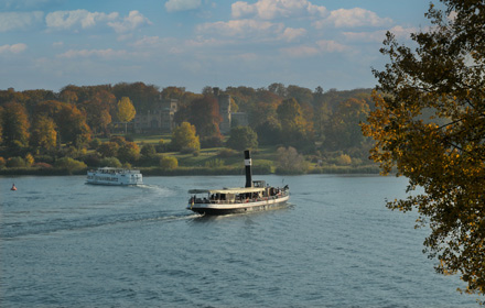 Der Tiefe See mit dem Dampfer Gustav
